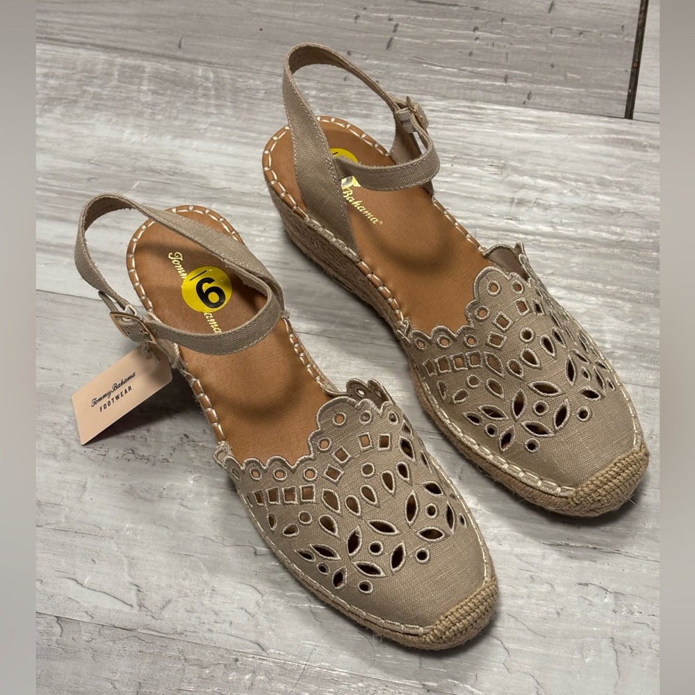 Tommy Bahama Daphne Espadrille Beige Wedge Sandals Women’s Size 9 New With Tag